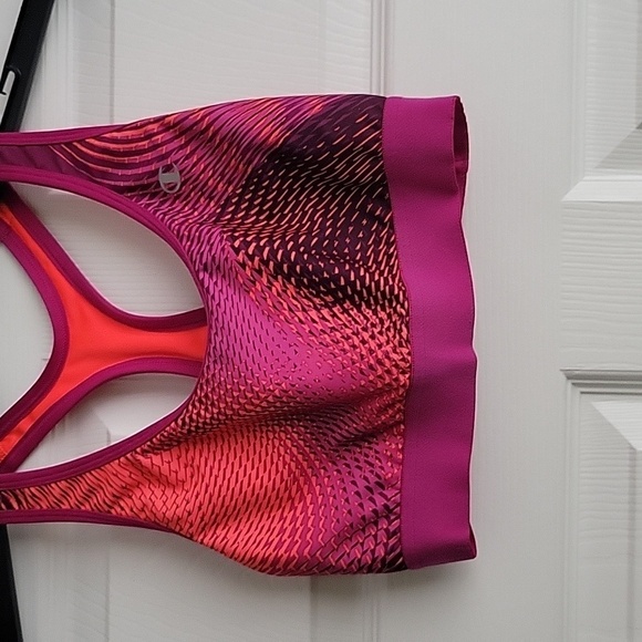 Champion Women's Sports Bra - Picture 2 of 9
